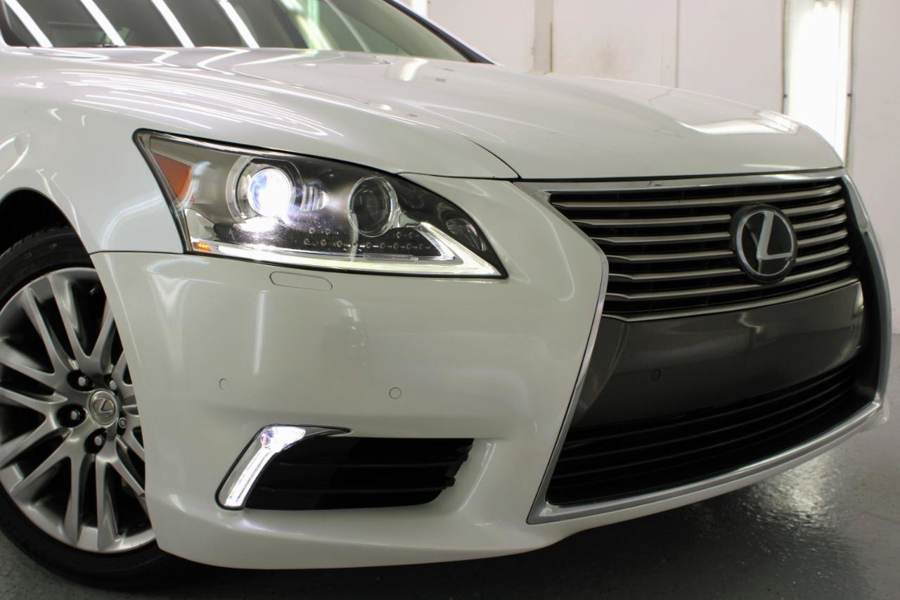 Used 2017 Lexus LS 460 w/ Comfort Package RWD image 22