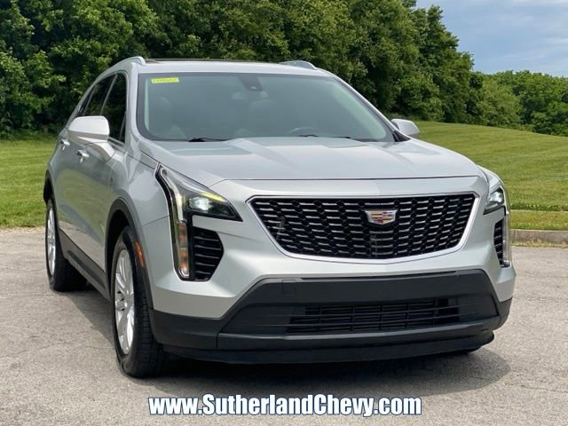 Used 2019 Cadillac XT4 Luxury w/ Cold Weather Package AWD/4WD image 9