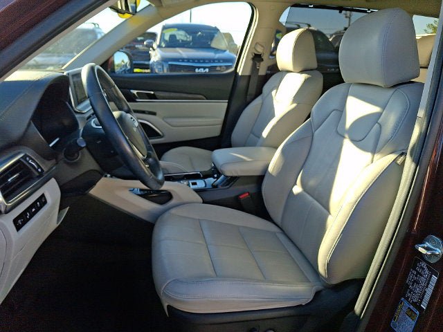 Used 2022 Kia Telluride EX w/ EX Premium Package AWD/4WD image 14