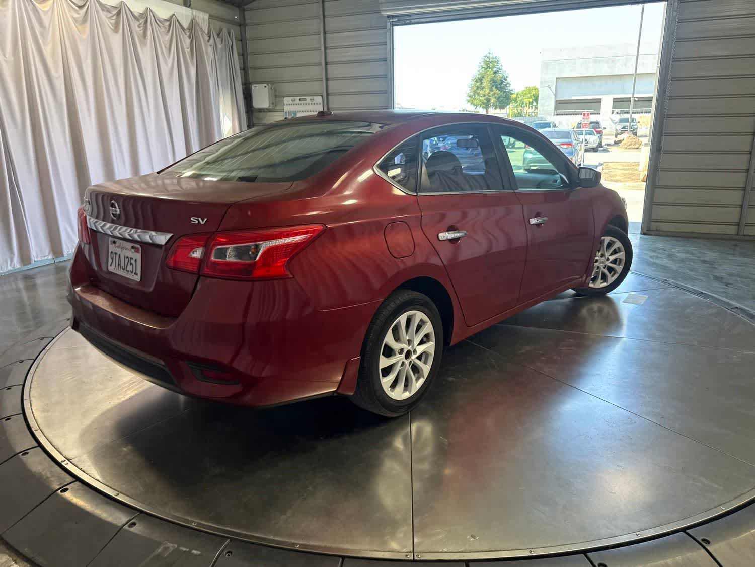 Used 2018 Nissan Sentra SV FWD image 5
