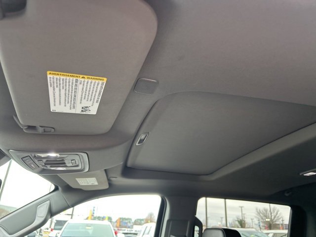 Used 2023 GMC Sierra 1500 SLT w/ SLT Premium Package image 17