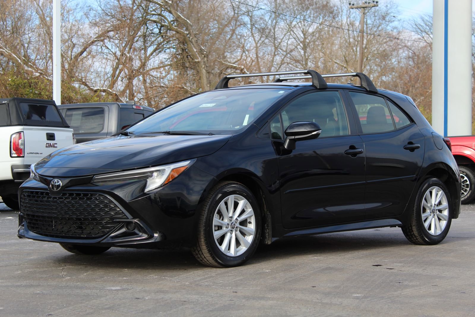 Used 2025 Toyota Corolla SE image 4