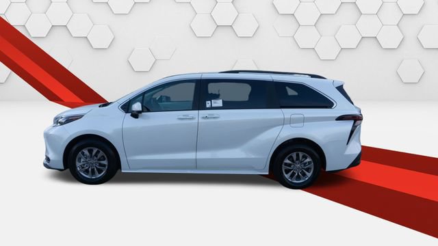 New 2026 Toyota Sienna XLE FWD image 2