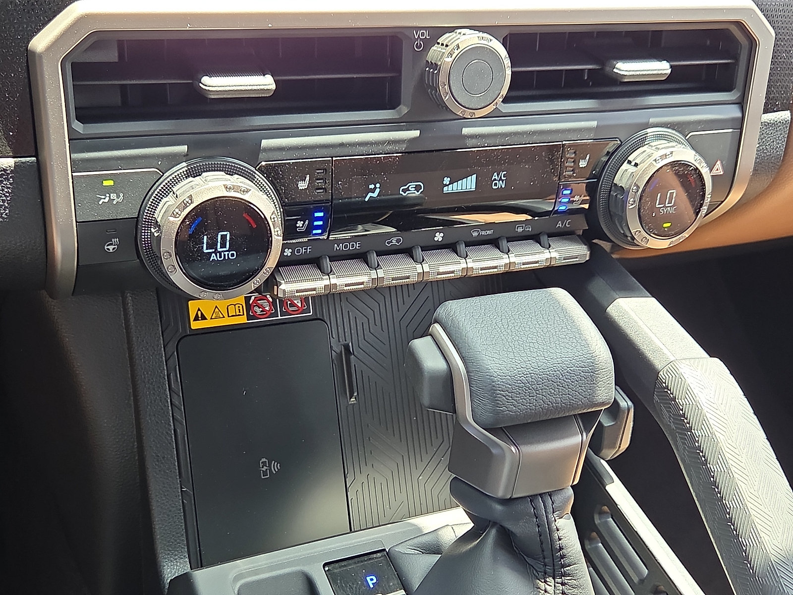 Used 2026 Toyota 4Runner Limited AWD/4WD image 19