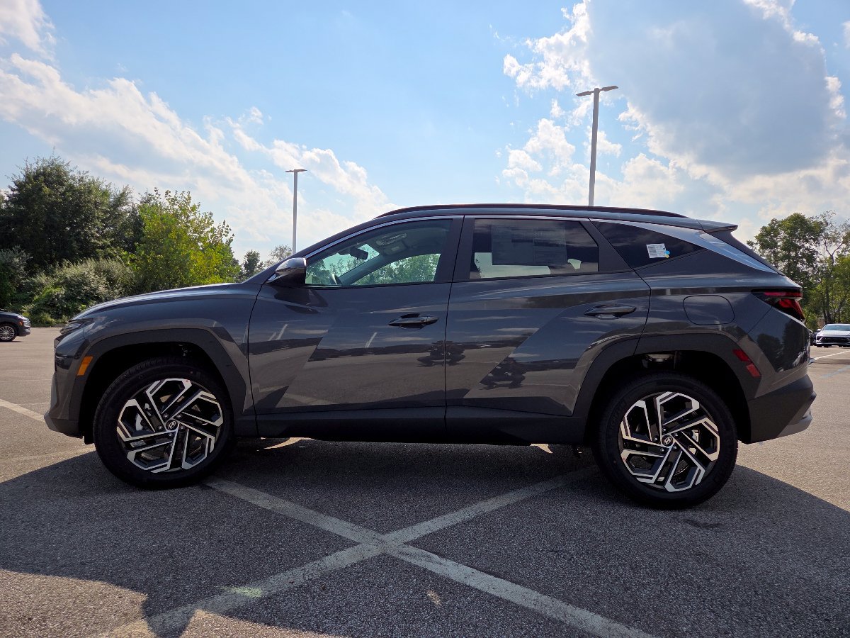 New 2026 Hyundai Tucson SEL Plus w/ Tow & Go Package AWD/4WD image 16