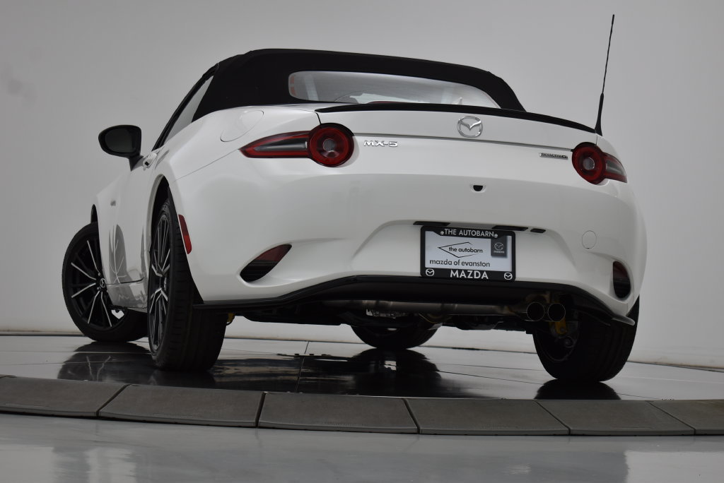 Used 2025 MAZDA MX-5 Miata Grand Touring w/ Appearance Package RWD image 9