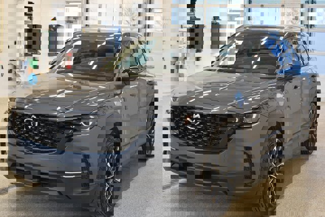 Used 2025 MAZDA CX-50 AWD 2.5 S w/ Premium Plus Pkg image 9