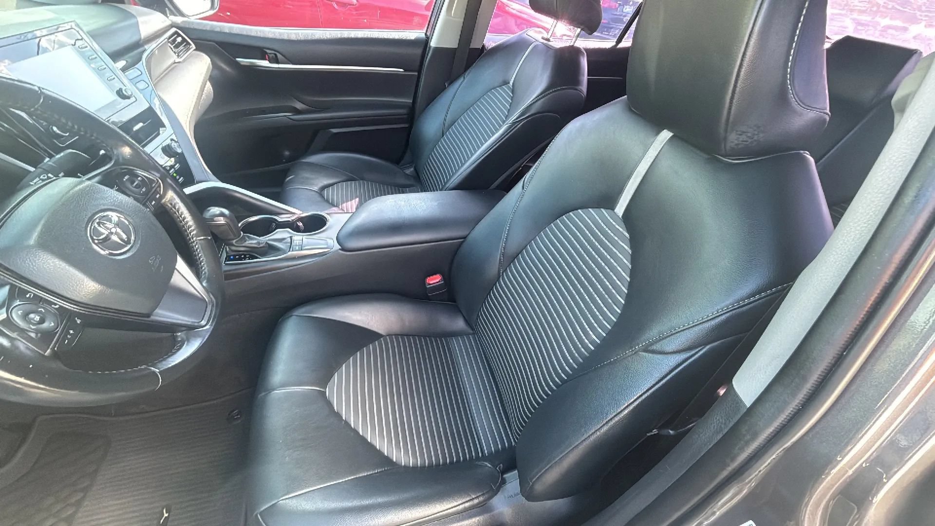 Used 2023 Toyota Camry SE FWD image 28