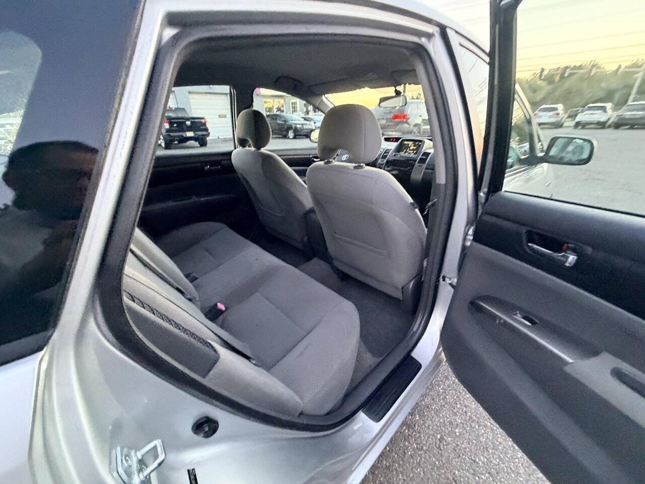 Used 2007 Toyota Prius w/ Pkg 2 FWD image 32