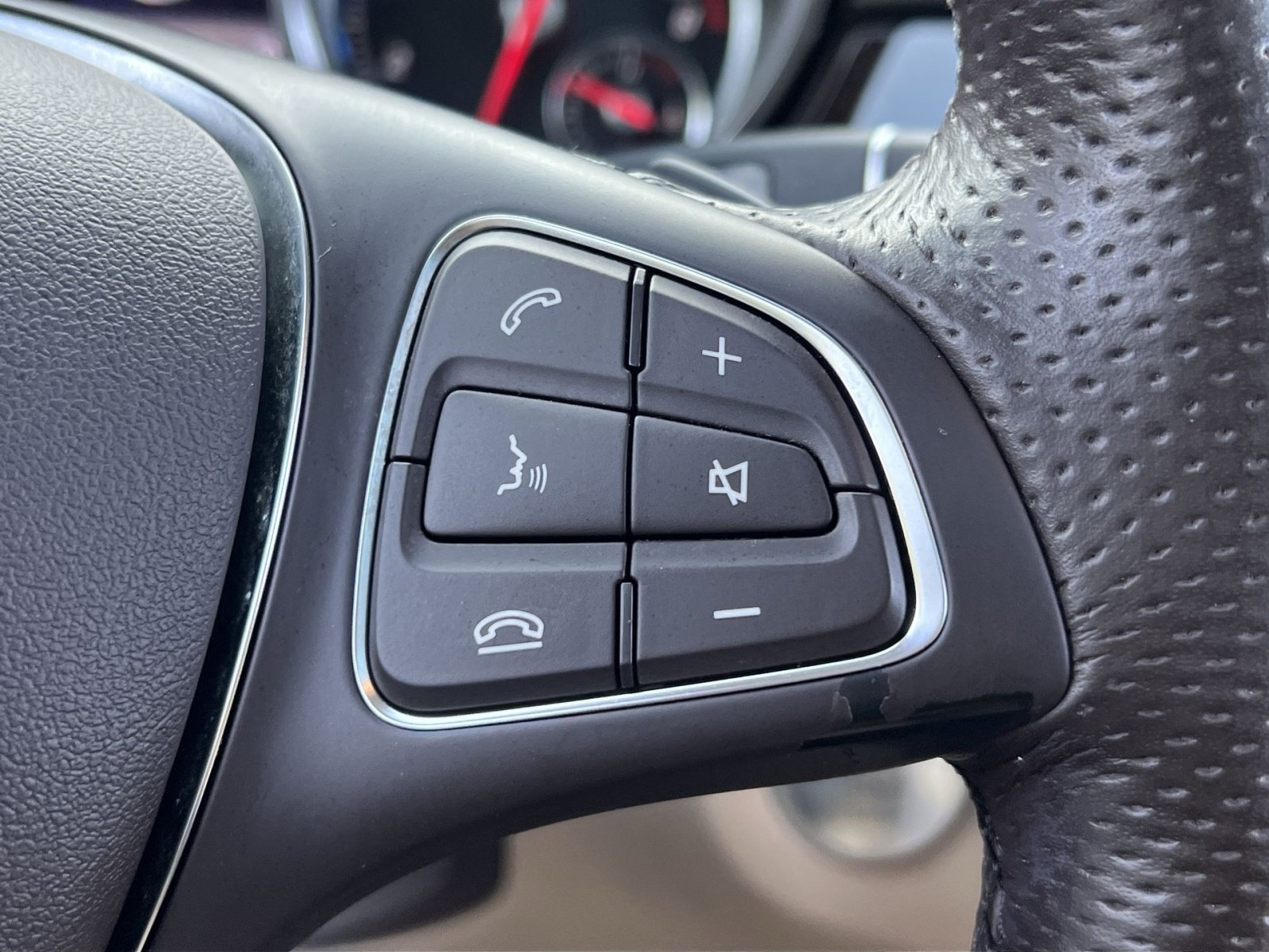 Used 2018 Mercedes-Benz GLE 350 4MATIC image 38