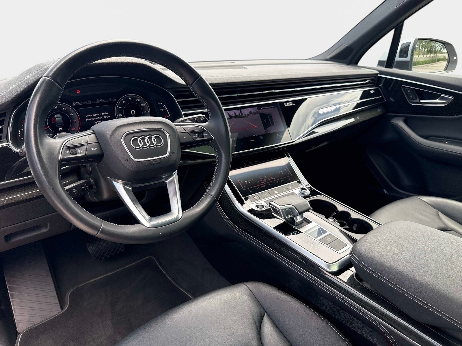Certified 2025 Audi Q7 3.0T Premium Plus AWD/4WD image 16