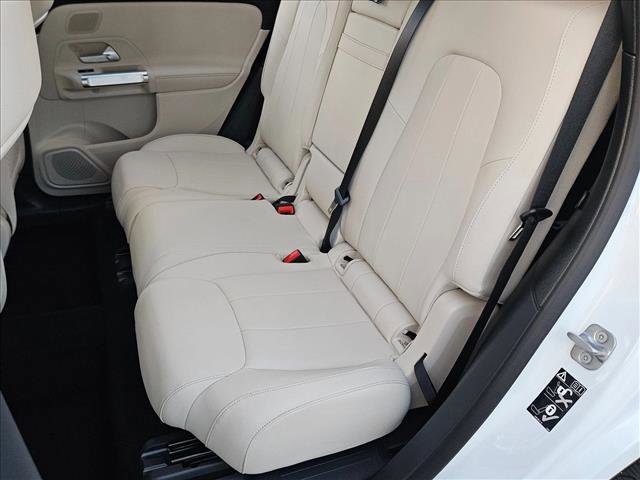 Used 2026 Mercedes-Benz GLB 250 image 17