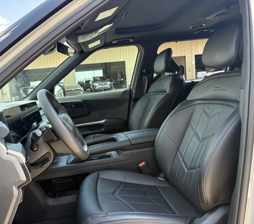 Certified 2027 Kia Telluride EX X-Line w/ Towing Package AWD/4WD image 12