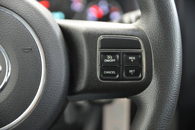 Used 2012 Jeep Liberty Sport image 21