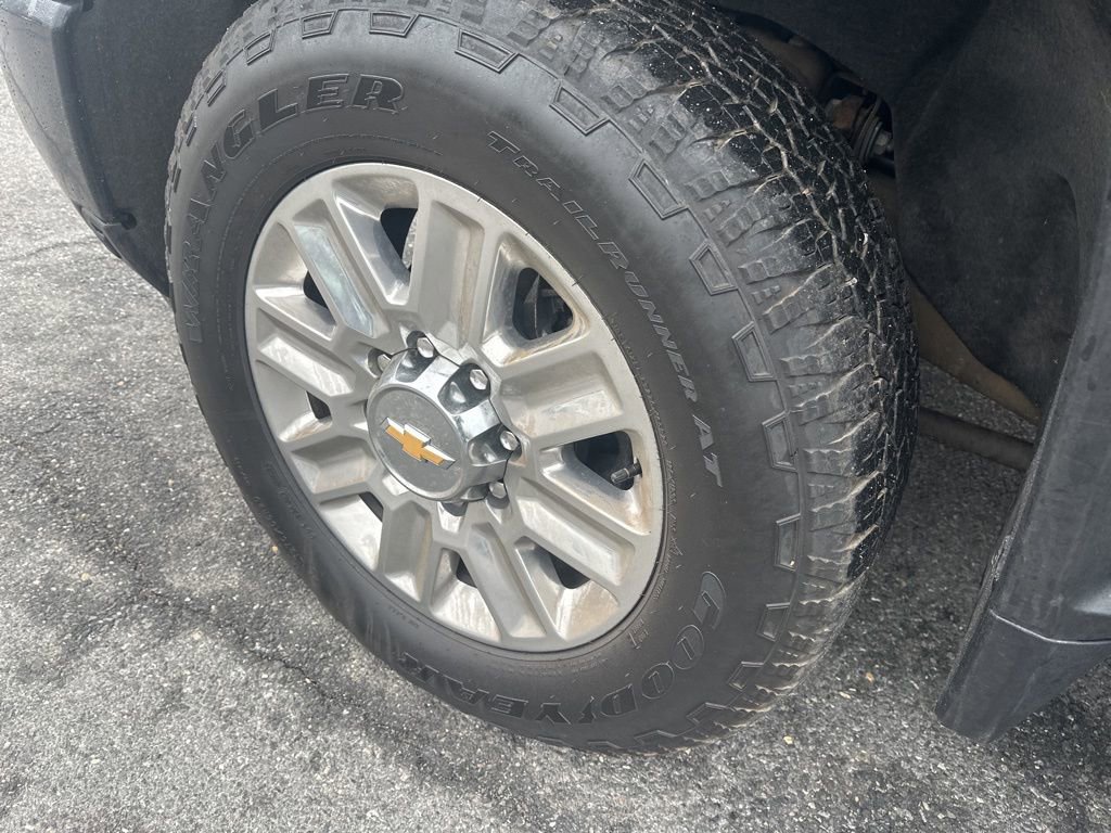 Certified 2024 Chevrolet Silverado 2500 High Country image 9