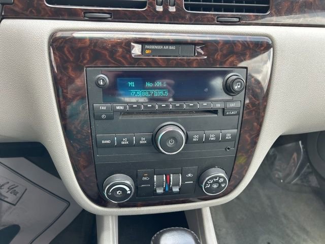 Used 2012 Chevrolet Impala LT w/ LT Sunroof Package FWD image 3