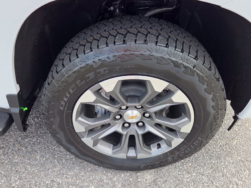 New 2026 Chevrolet Silverado 1500 High Country w/ Technology Package AWD/4WD image 16
