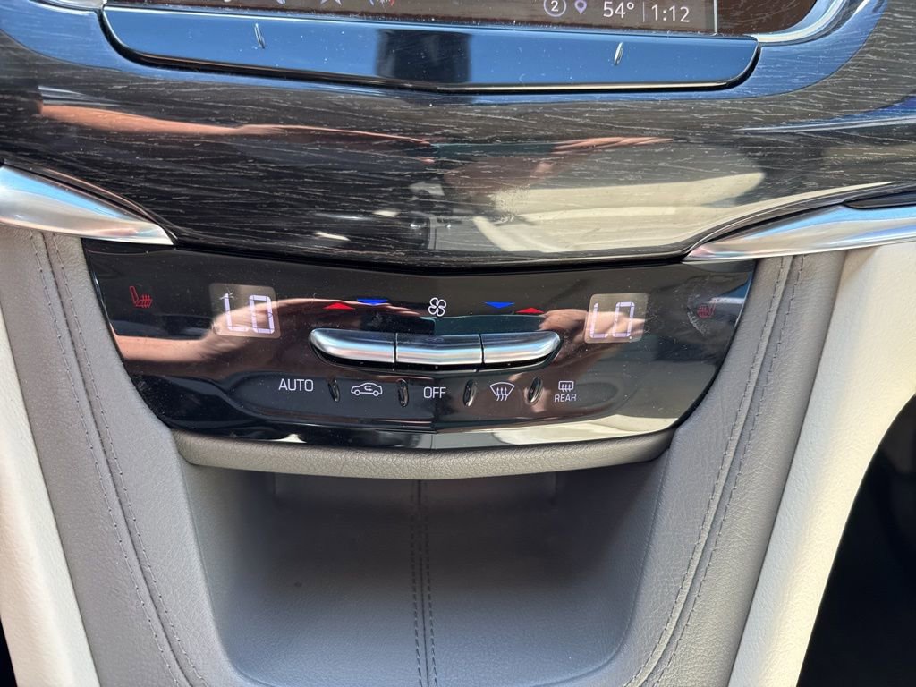 Used 2021 Cadillac XT6 Premium Luxury w/ LPO, Floor Liner Package image 24