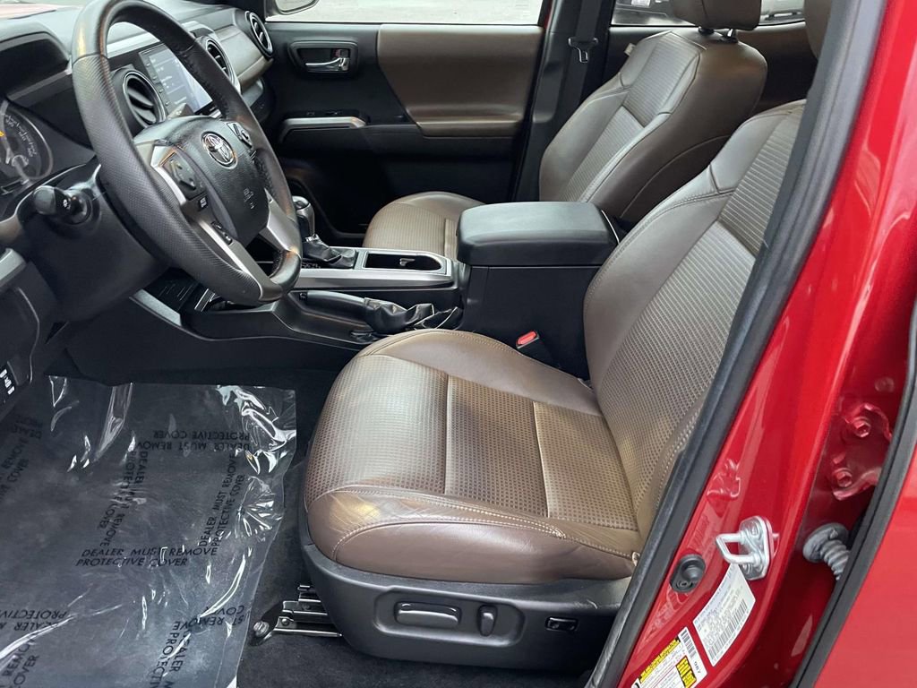 Used 2023 Toyota Tacoma Limited image 28