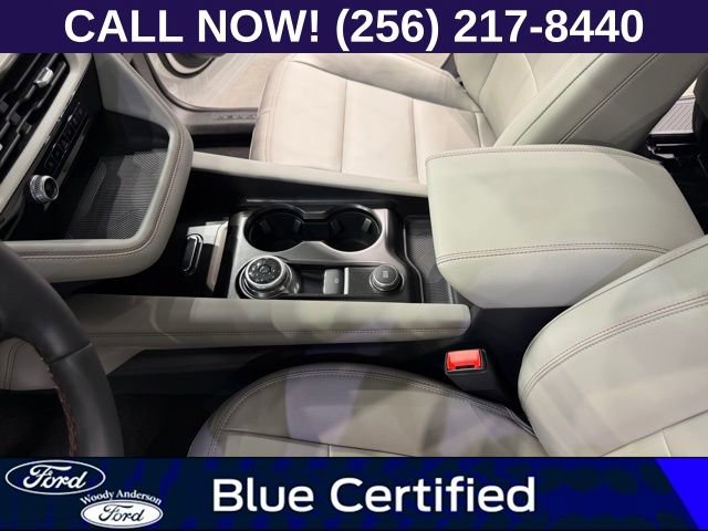 Used 2025 Ford Explorer Active w/ Active Comfort Package image 17