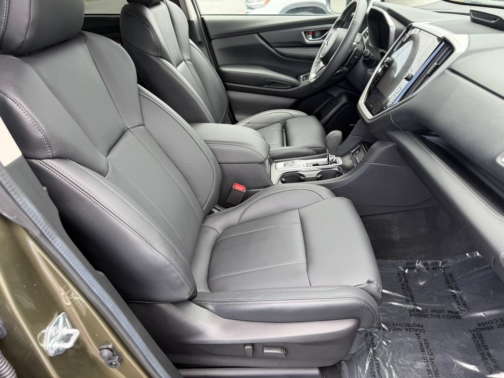 Used 2025 Subaru Ascent Limited AWD/4WD image 15