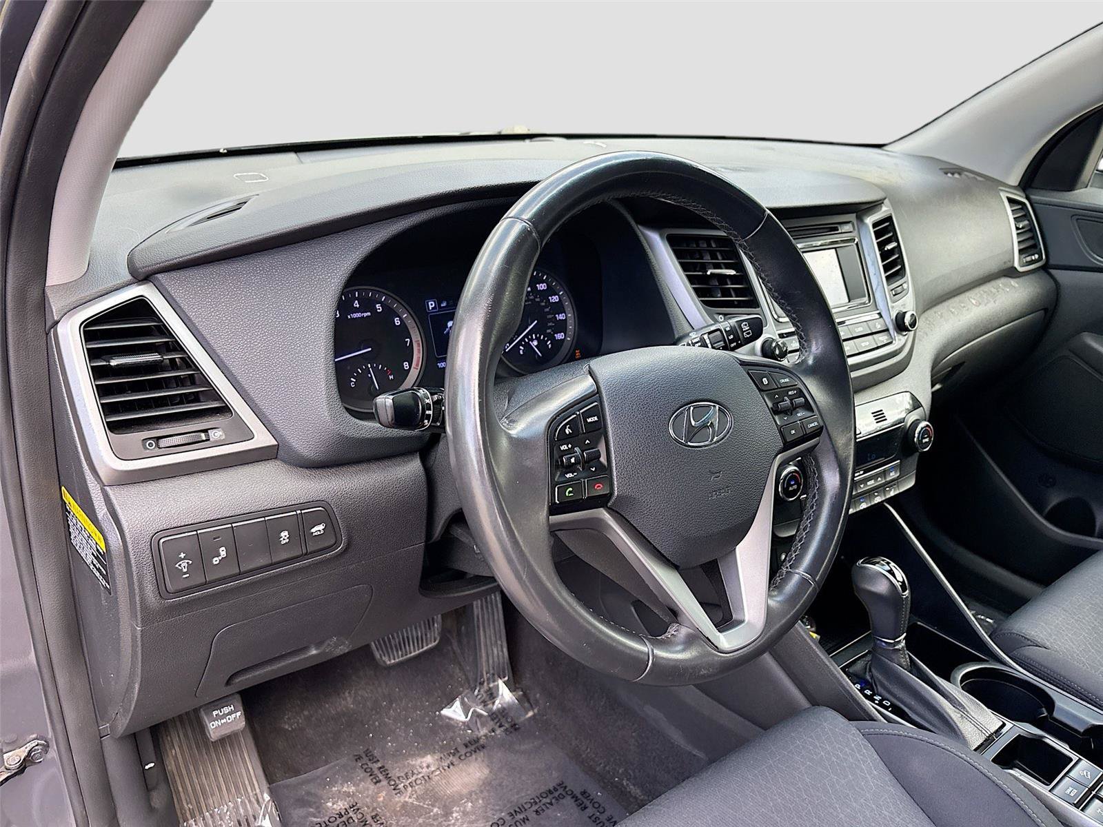 Used 2017 Hyundai Tucson Value AWD/4WD image 9