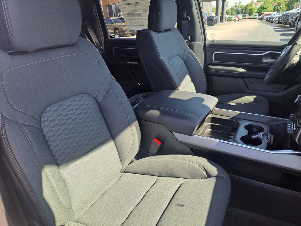 New 2026 RAM 1500 Big Horn AWD/4WD image 29
