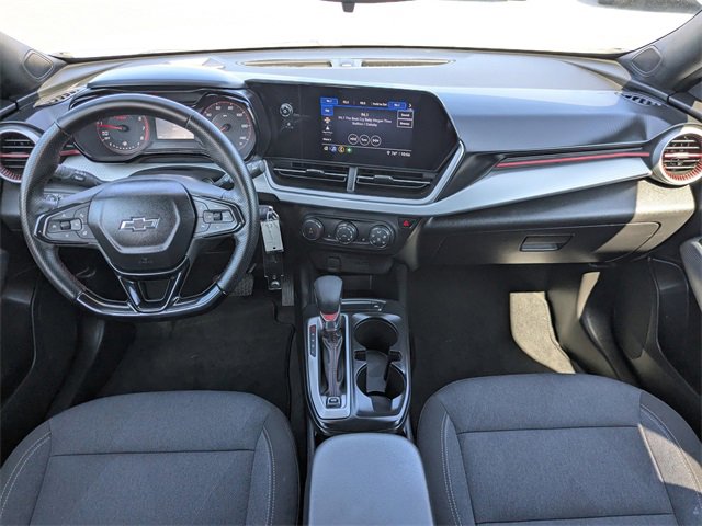 Certified 2025 Chevrolet Trax RS image 14