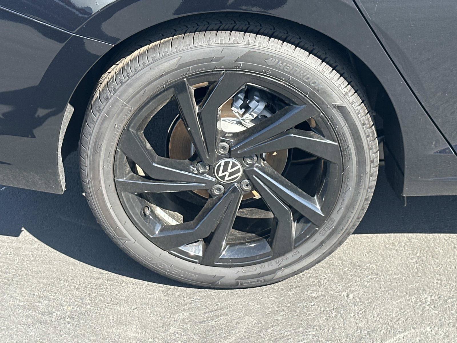 New 2026 Volkswagen Jetta SE FWD image 6
