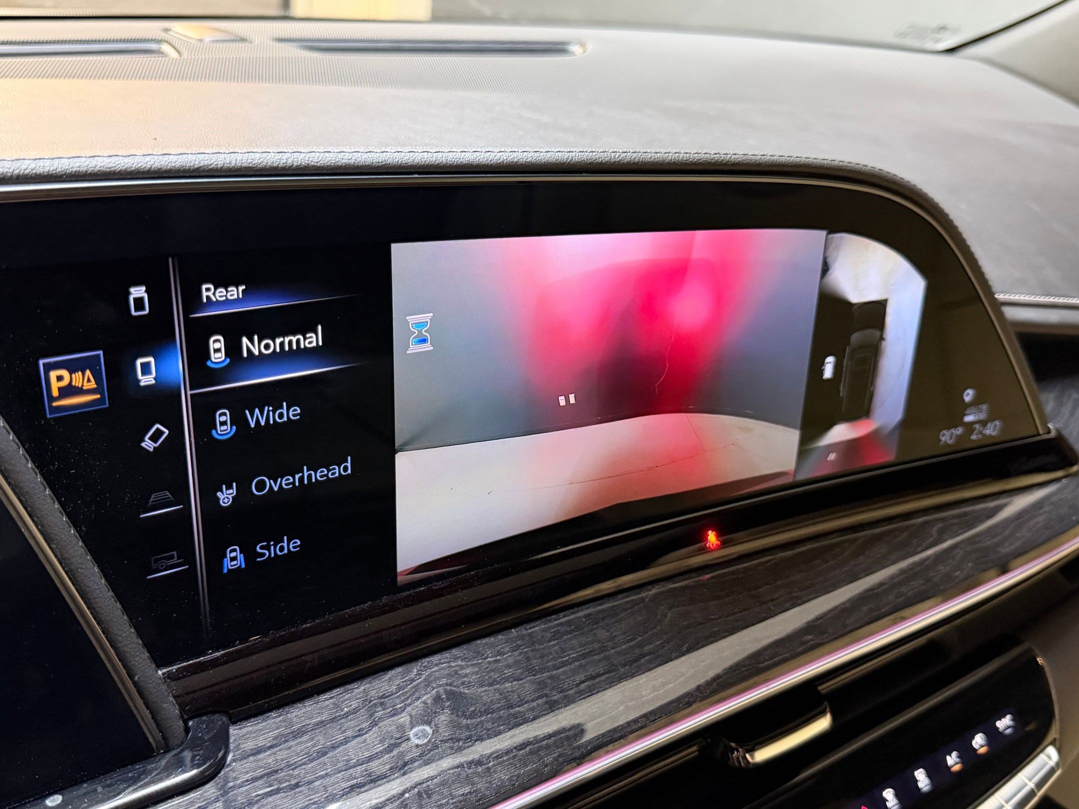 Used 2023 Cadillac Escalade Premium Luxury image 31