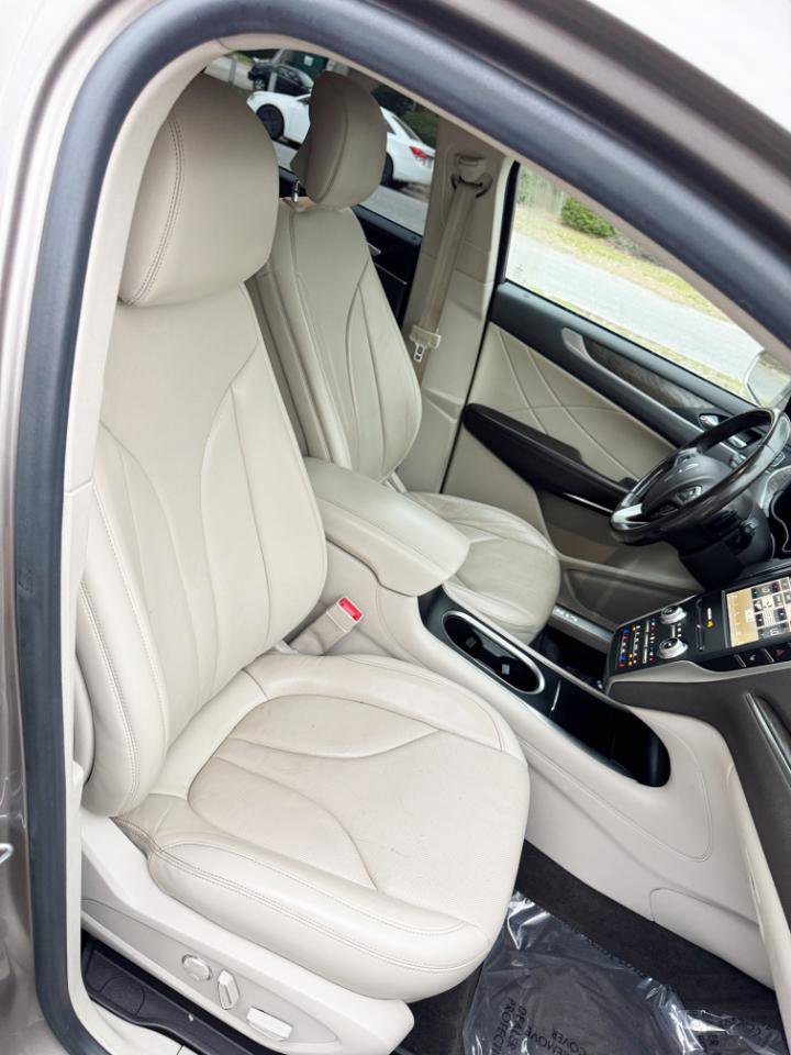 Used 2019 Lincoln MKC Reserve image 16