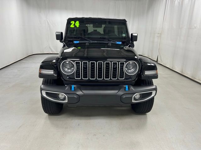 Used 2024 Jeep Wrangler Unlimited Sahara w/ Technology Group image 4