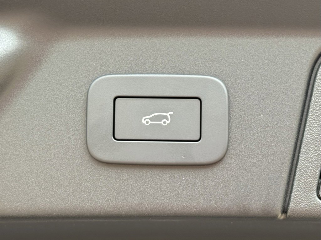 New 2026 Land Rover Range Rover Velar Dynamic SE image 35