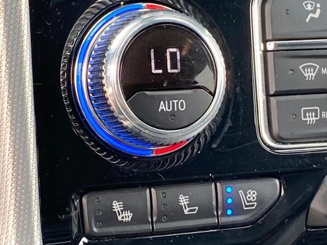 Used 2024 GMC Yukon Denali w/ Denali Reserve Package AWD/4WD image 18