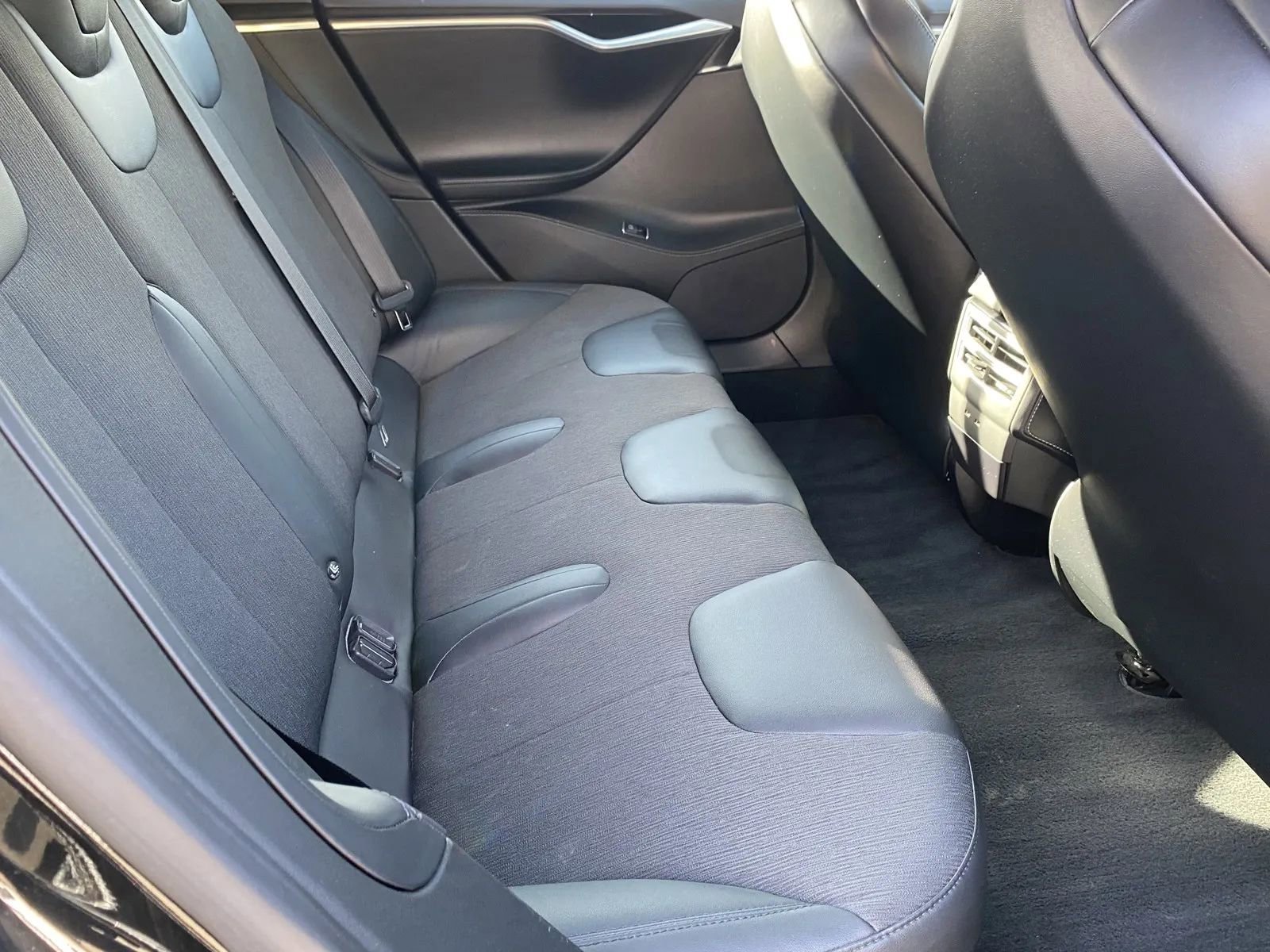Used 2017 Tesla Model S 75 RWD image 7