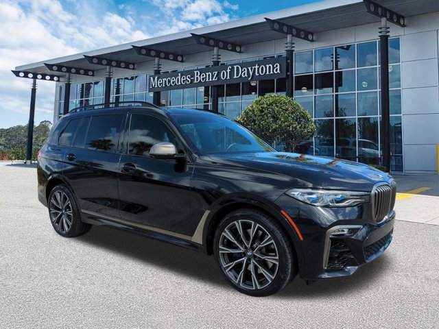 Used 2021 BMW X7 M50i w/ Cold Weather Package image 2