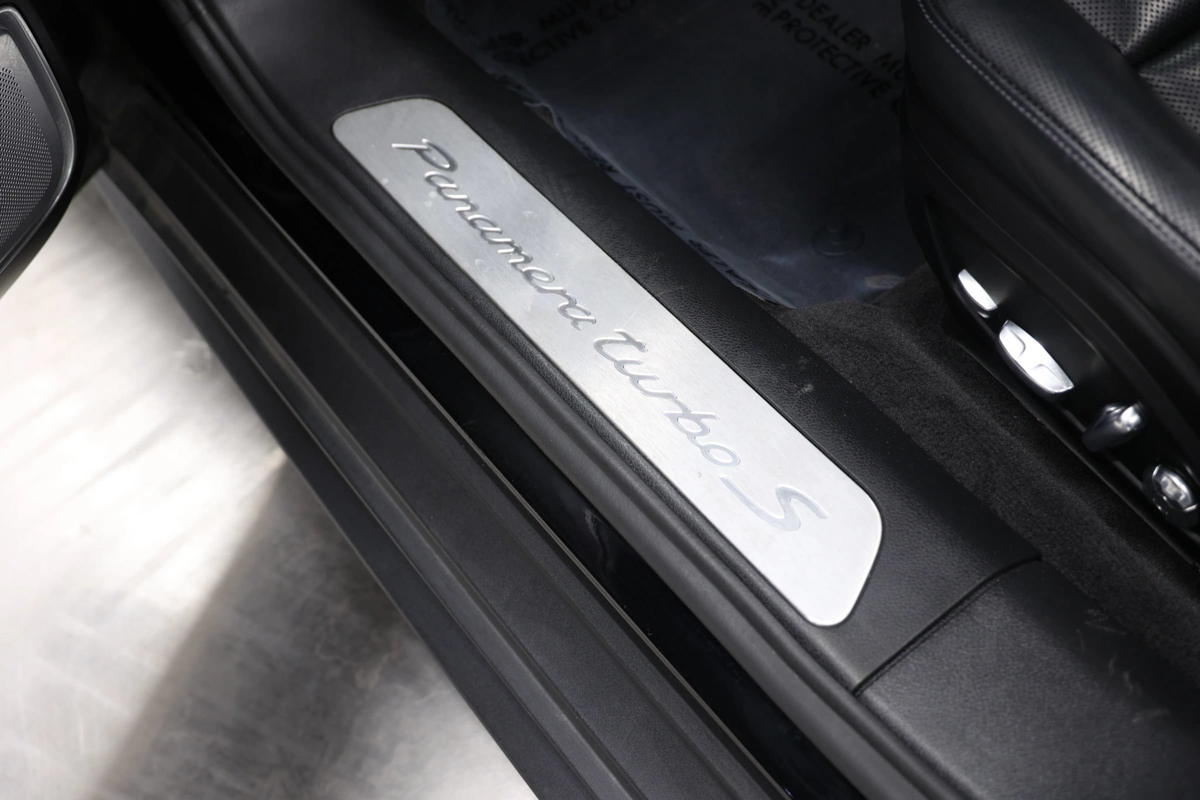 Used 2021 Porsche Panamera Turbo S w/ Assistance Package AWD/4WD image 17