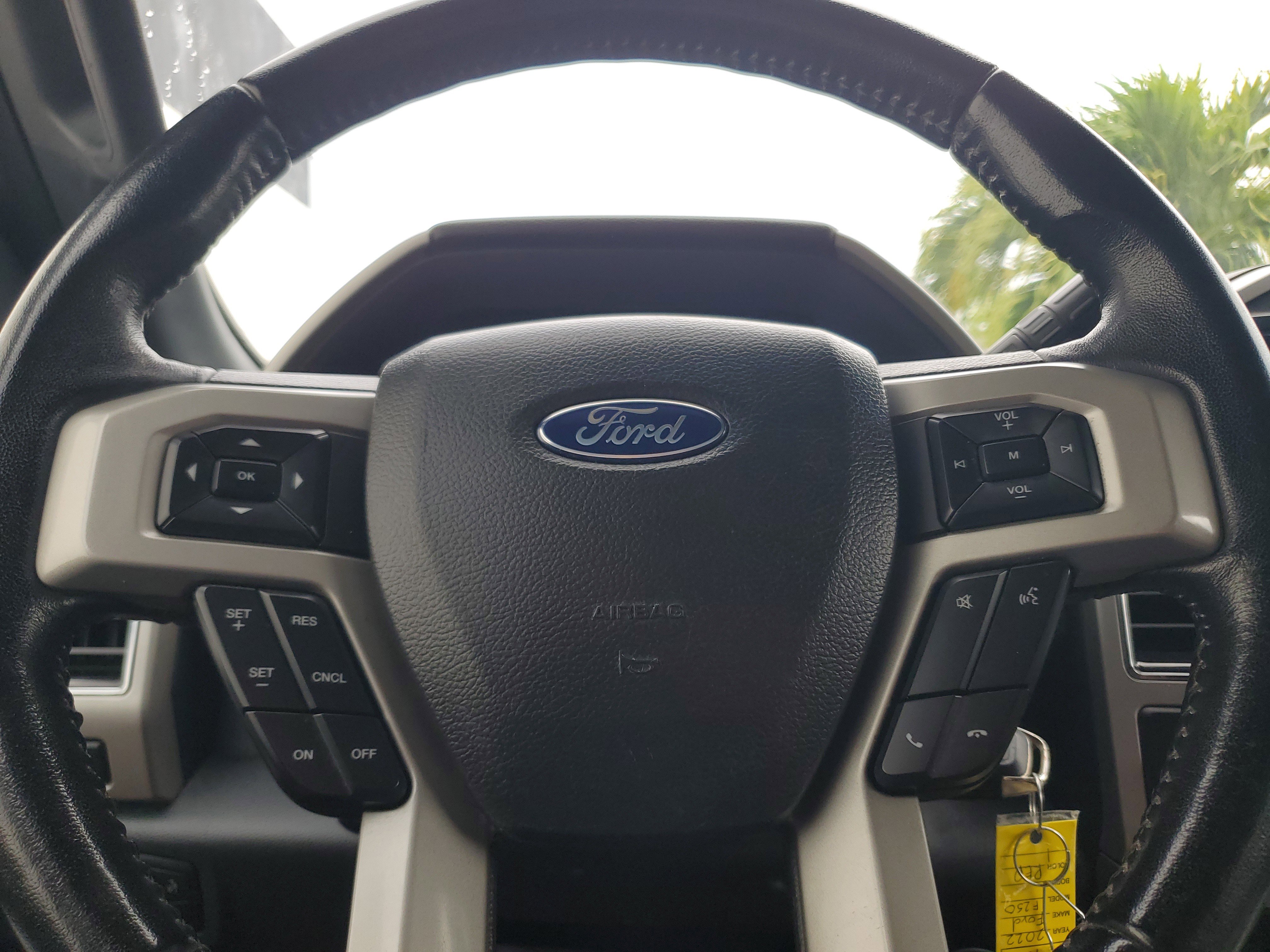 Used 2022 Ford F250 Lariat w/ FX4 Off-Road Package AWD/4WD image 23