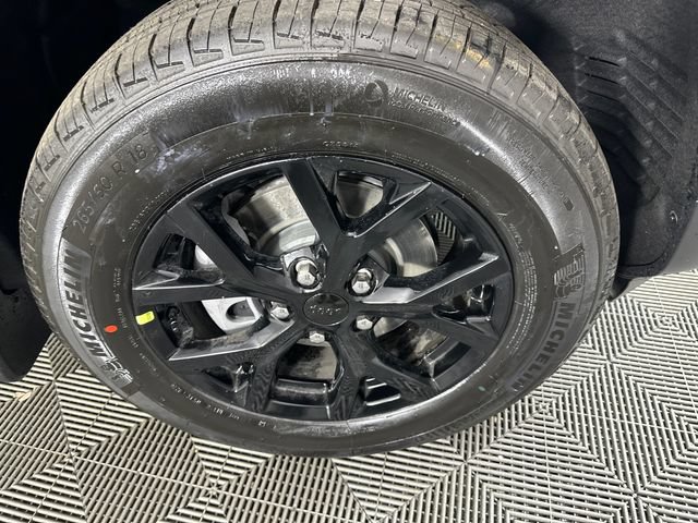 New 2026 Jeep Grand Cherokee Altitude AWD/4WD image 13
