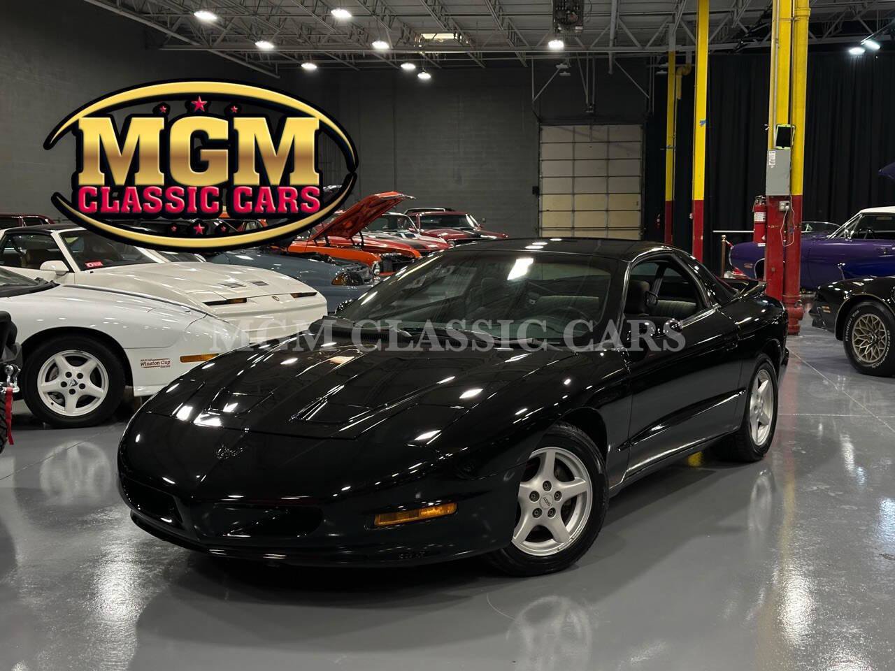Used 1996 Pontiac Firebird Formula RWD image 3