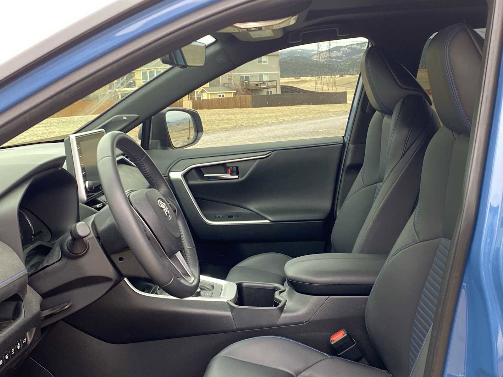 Used 2022 Toyota RAV4 XSE image 17