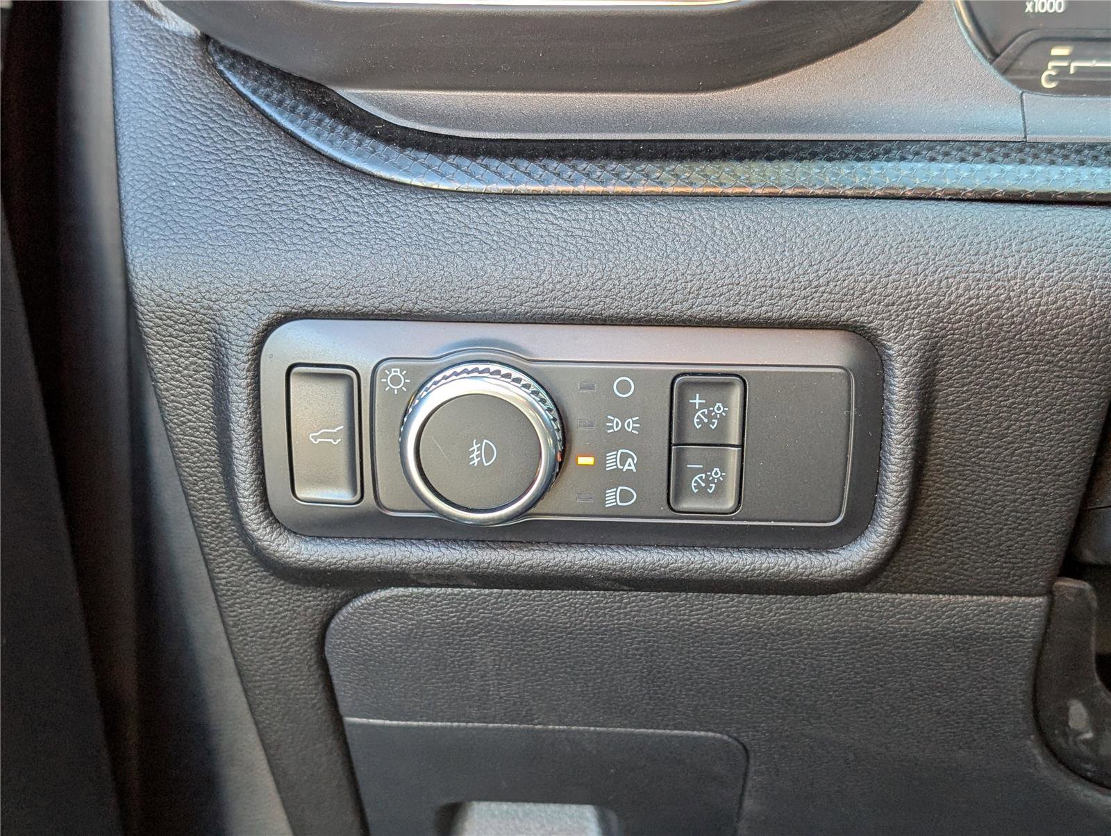 Used 2022 Ford Explorer ST-Line image 24