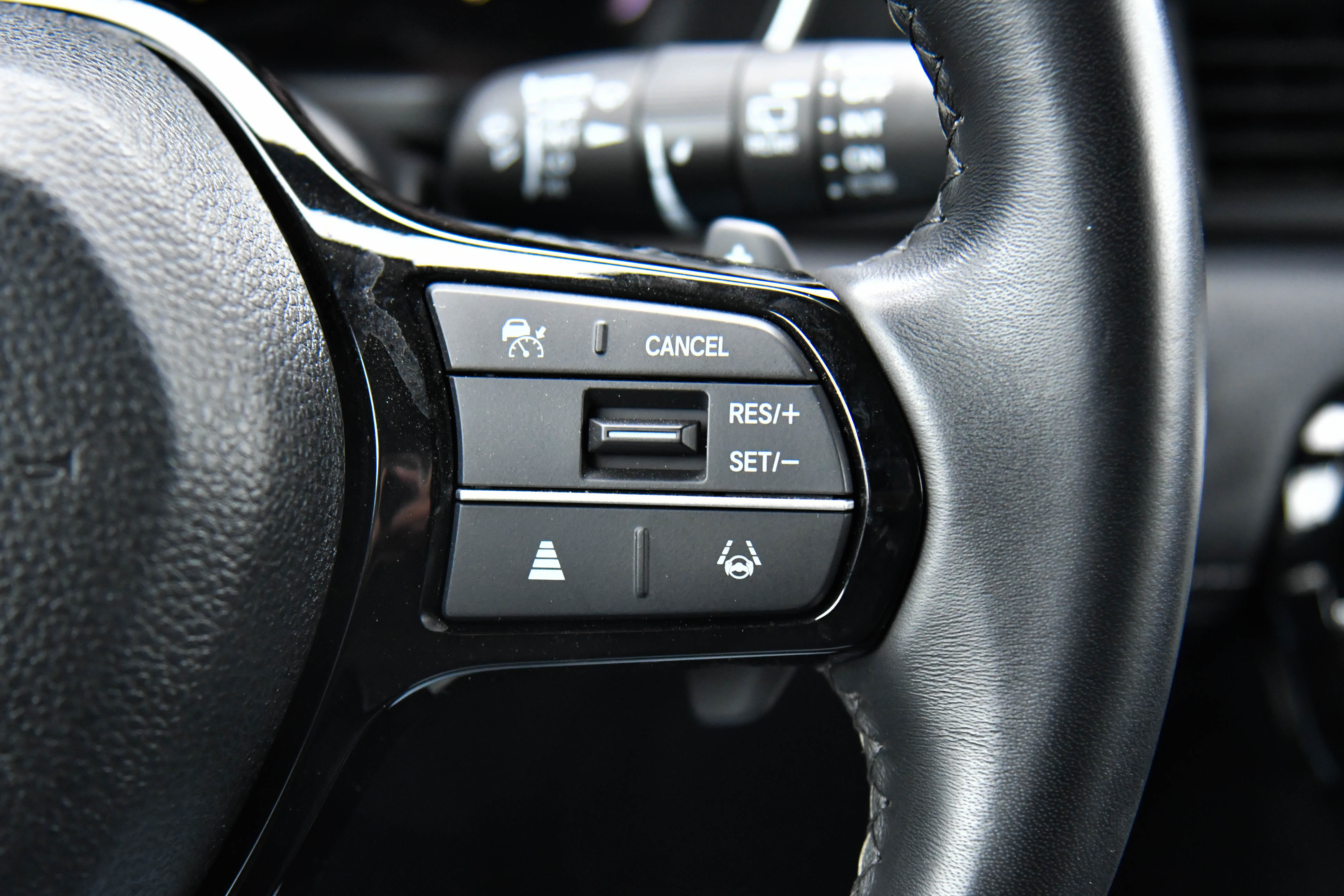 Used 2025 Honda Pilot EX-L image 33