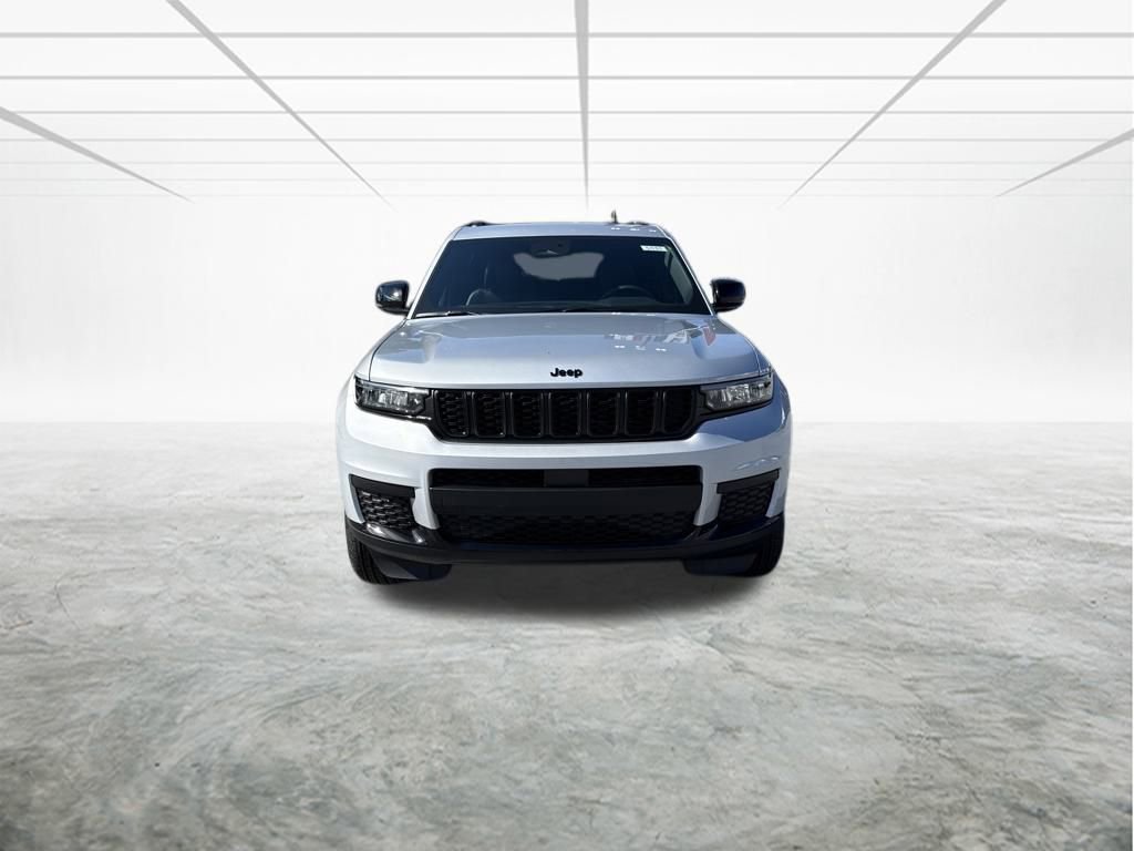New 2025 Jeep Grand Cherokee L Laredo image 8