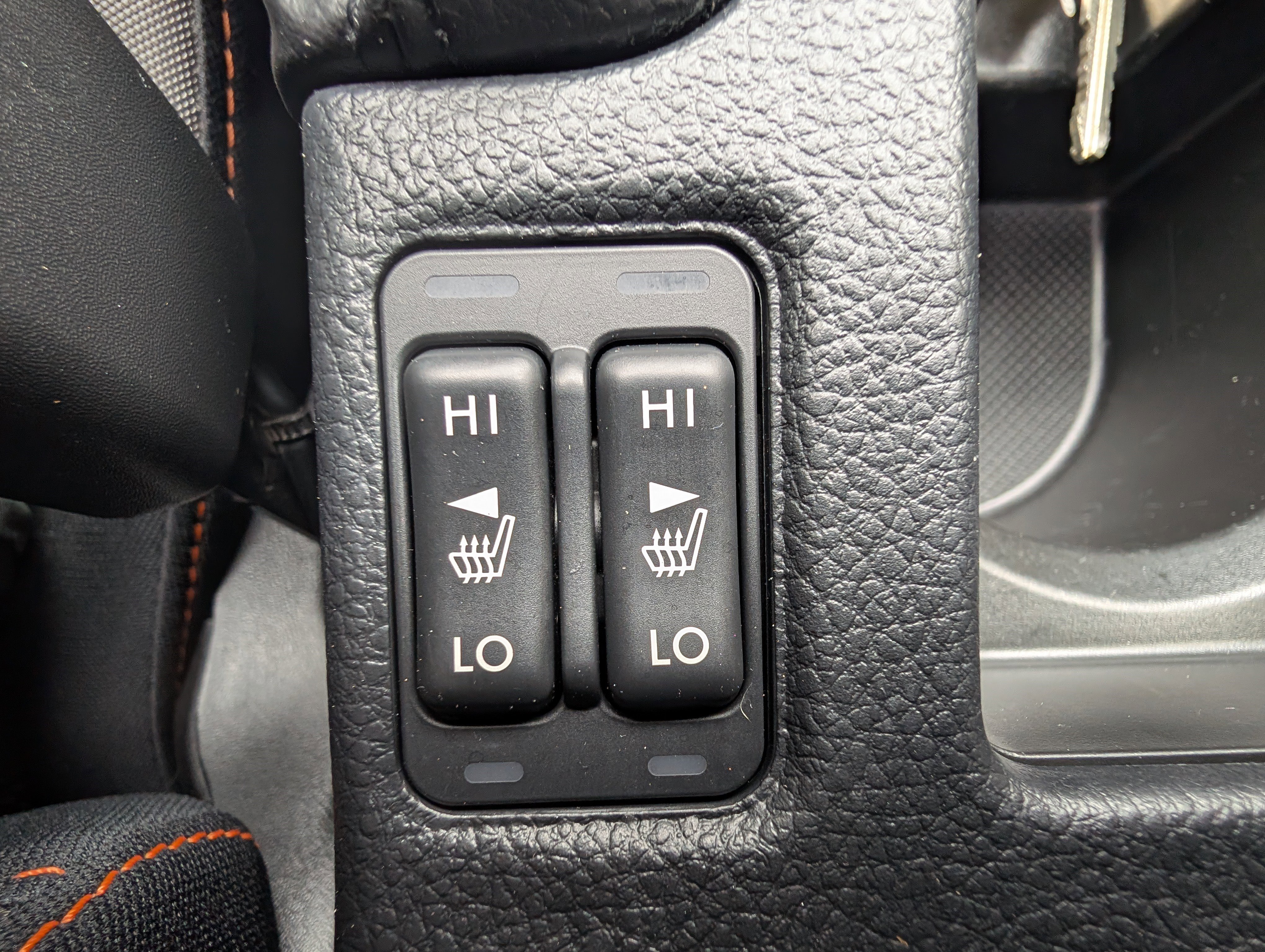 Used 2017 Subaru Crosstrek 2.0i Premium w/ Moonroof Package image 31