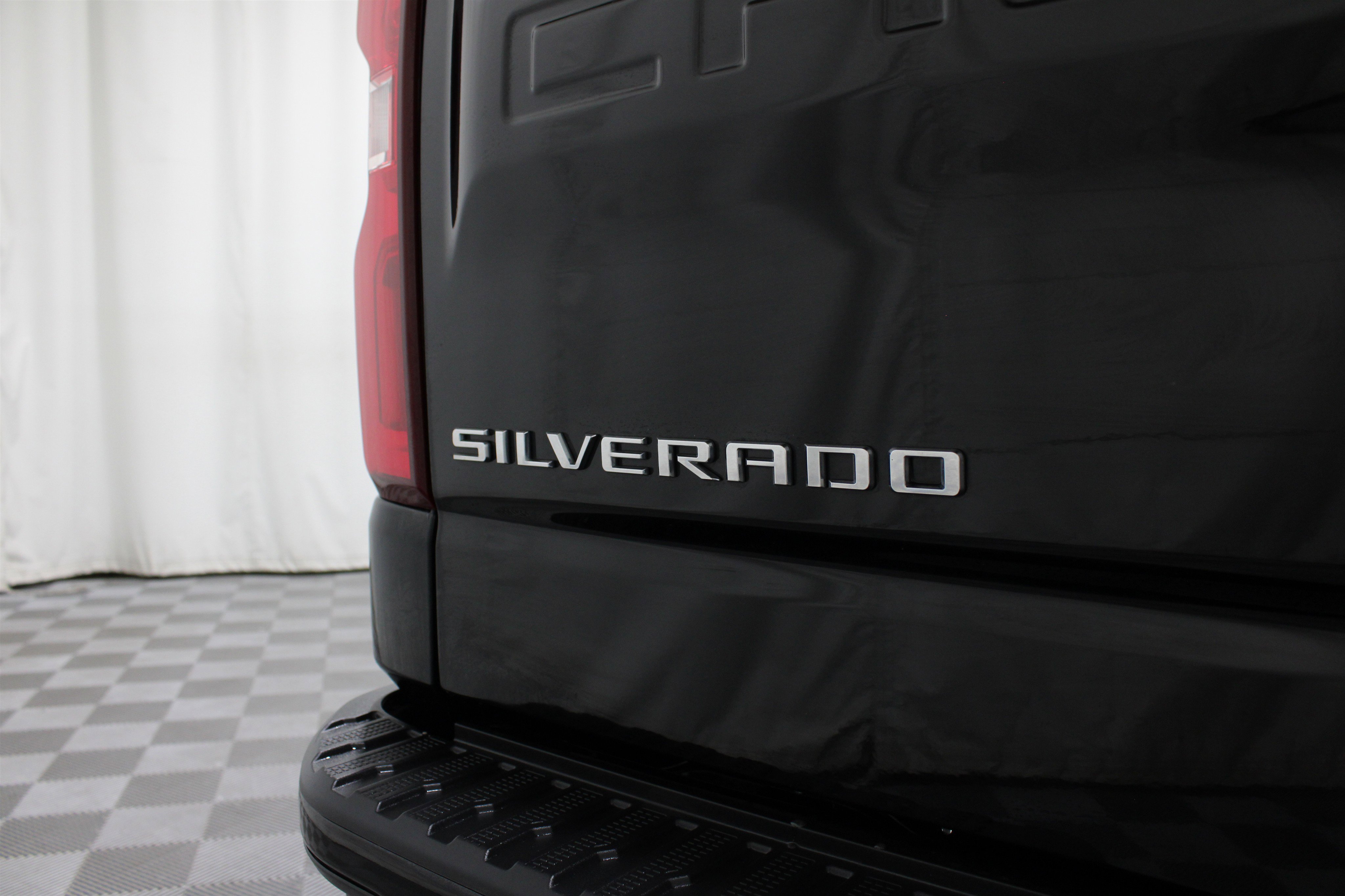 Used 2021 Chevrolet Silverado 1500 Custom AWD/4WD image 23