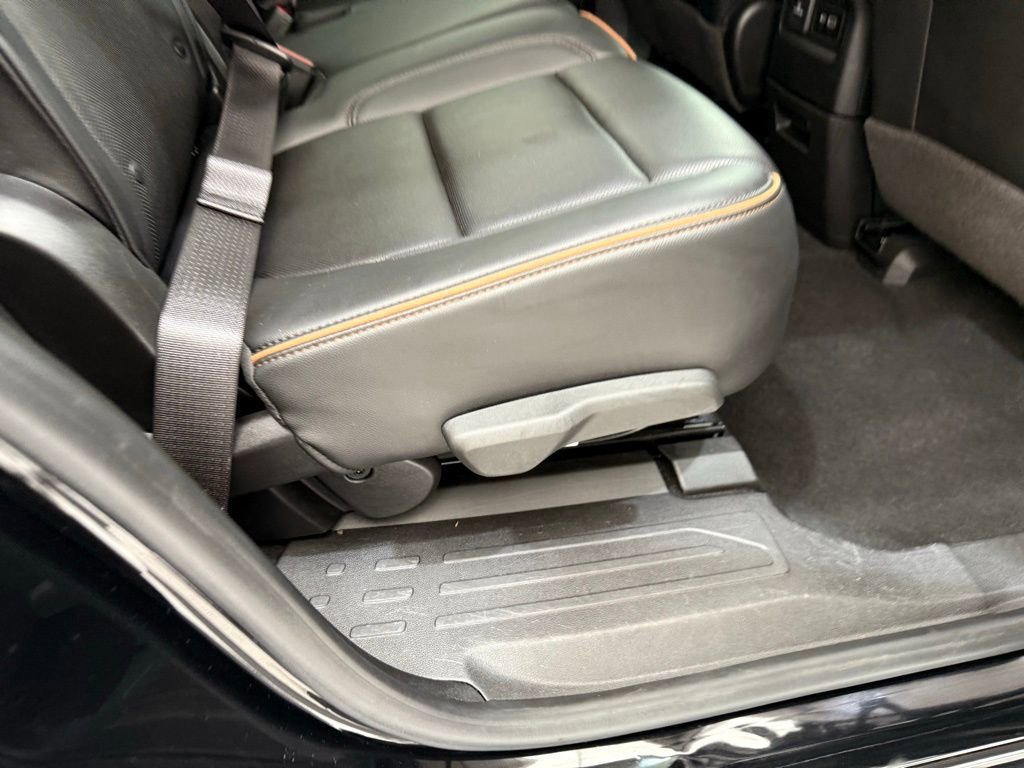 Used 2021 GMC Acadia AT4 w/ GMC Pro Grade Package image 23