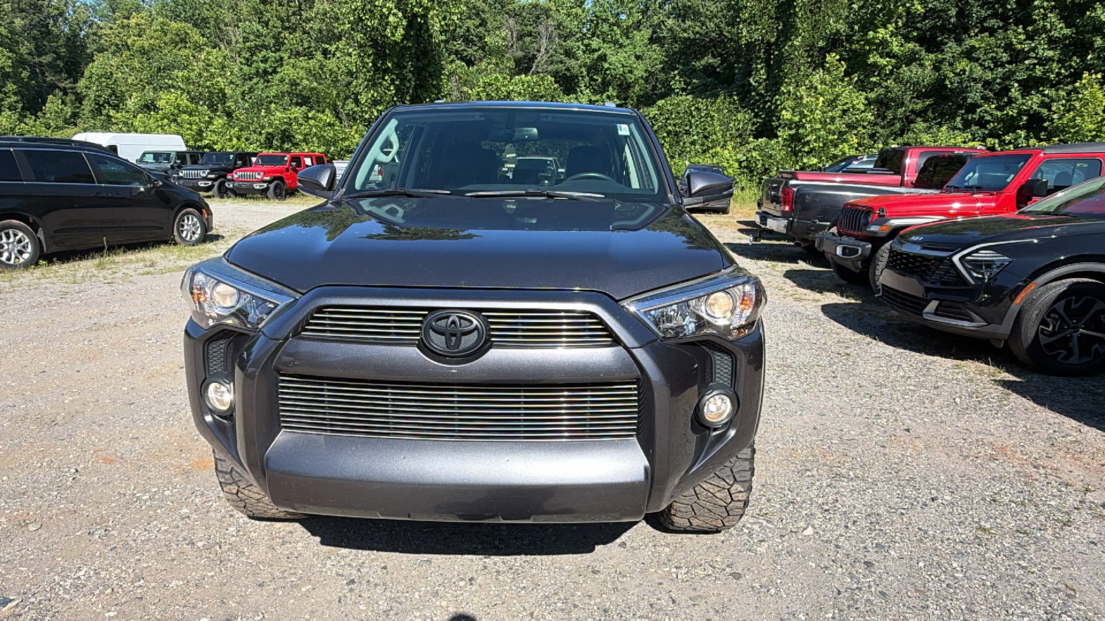 Used 2017 Toyota 4Runner SR5 Premium RWD image 3
