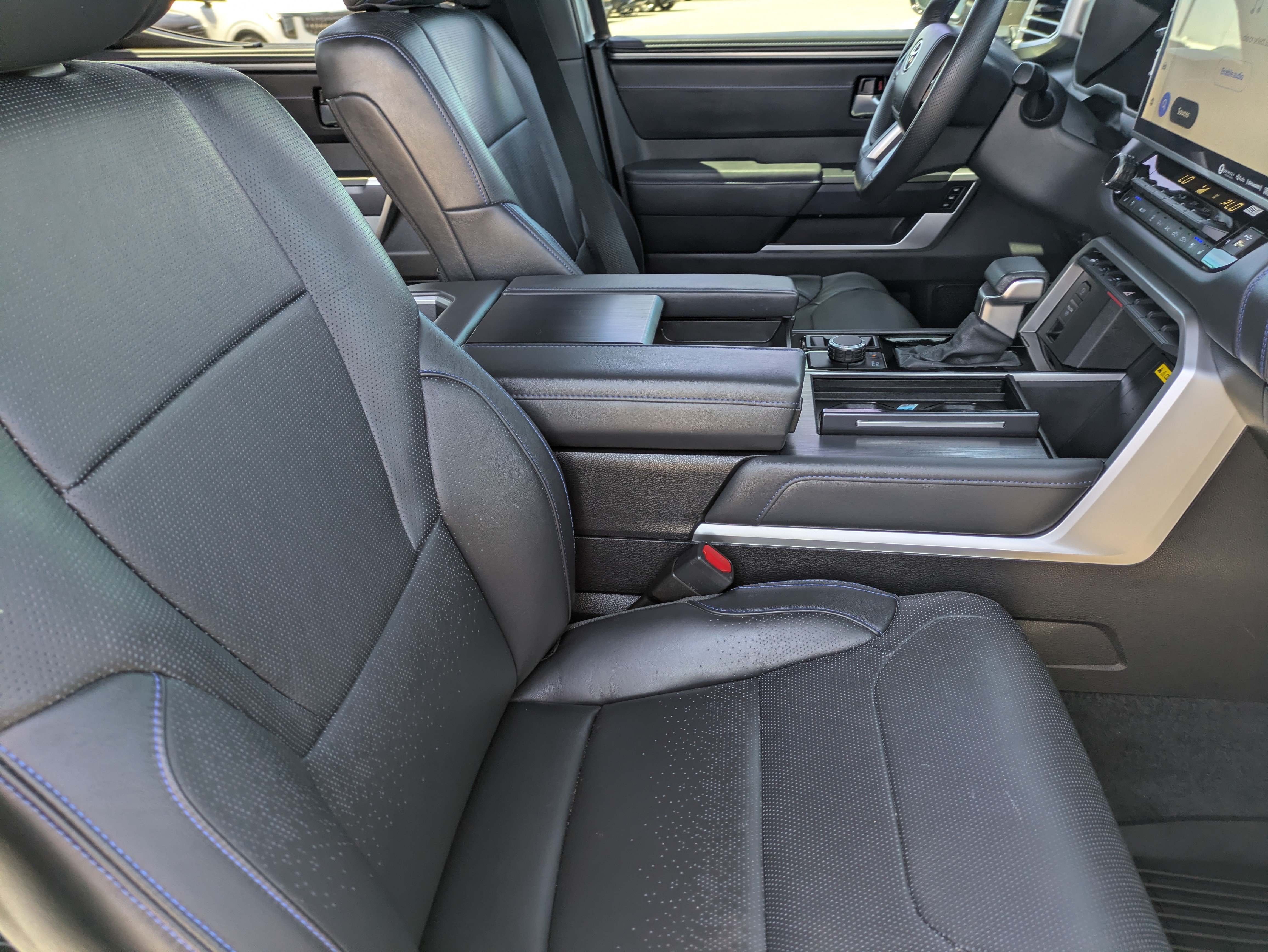 Used 2024 Toyota Tundra Platinum AWD/4WD image 11