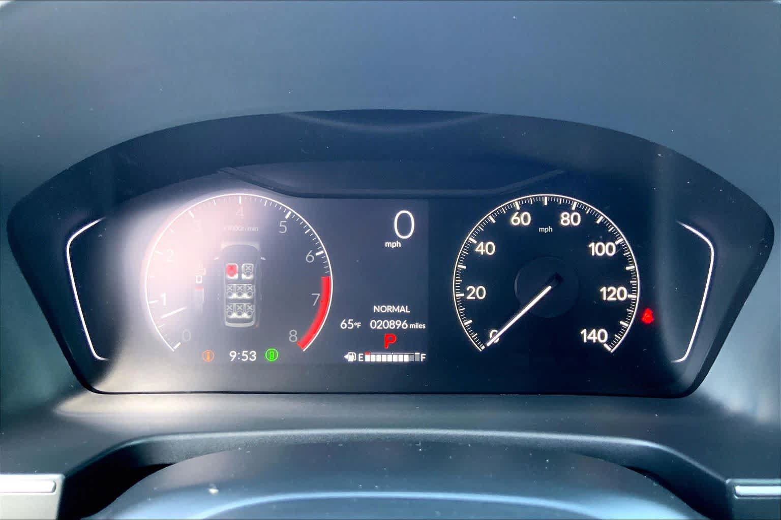 Used 2025 Honda Pilot Sport image 23